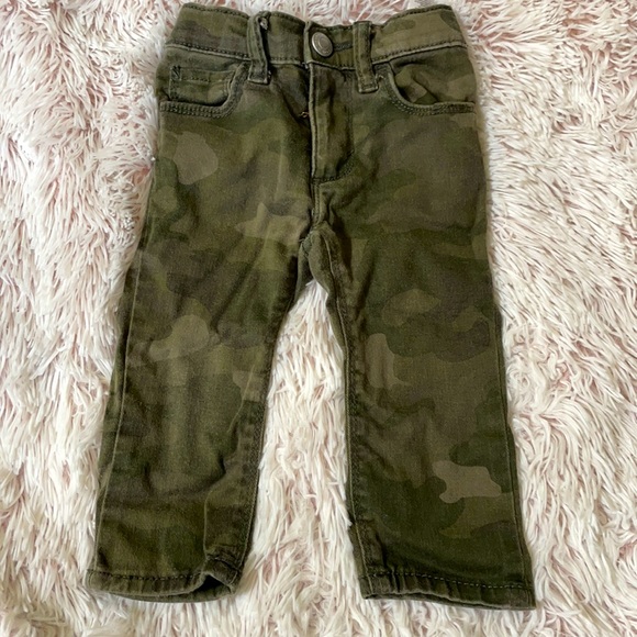 Baby camo skinny leg pants - Picture 1 of 2